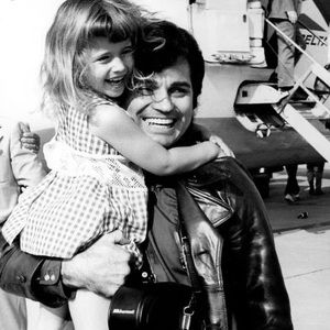 Meet your Posher, Carla